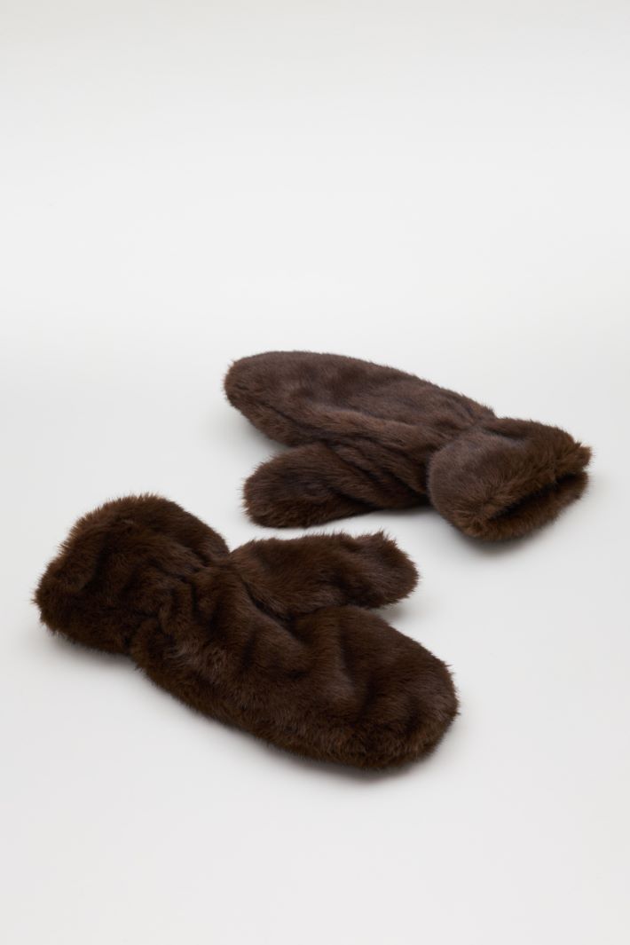 Soft, warm fabric mittens - BROWN - Intrend