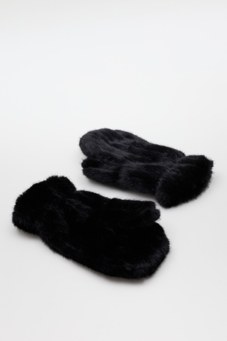 Soft and Warm Ribbed-Knit Mittens - Intrend