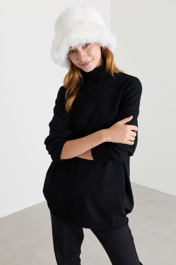 Cappello in tessuto morbido e caldo - BIANCO - Intrend