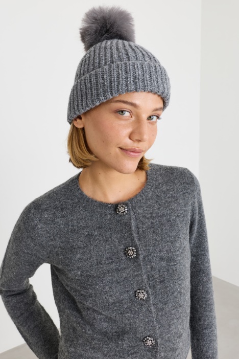 Beanie con pompon - Intrend