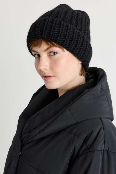 Ribbed-Knit Beanie - Intrend