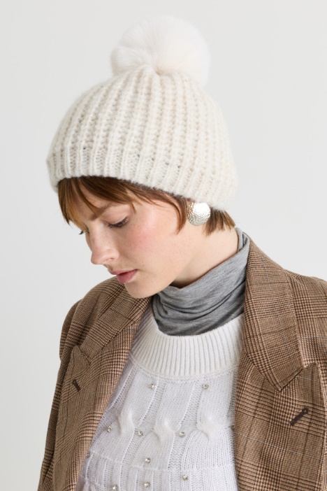 Beanie con pompon