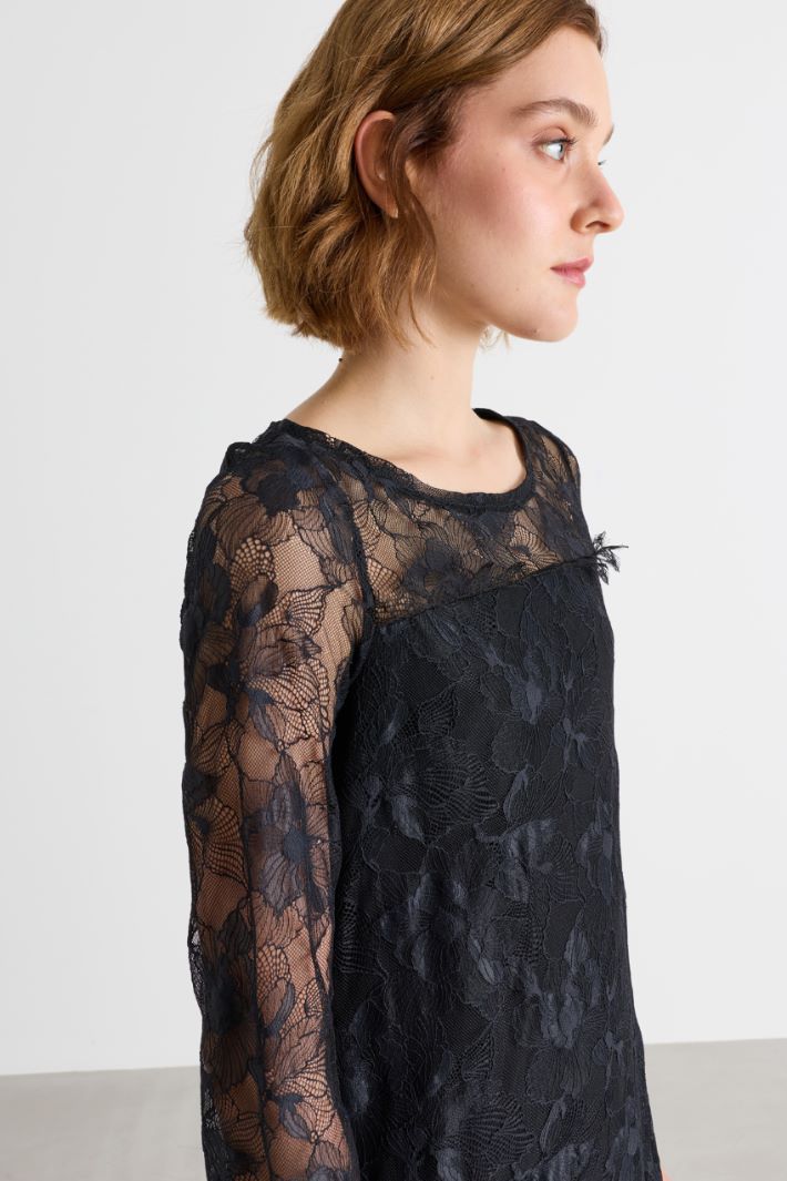 Minidress in pizzo a motivo floreale - NERO - Intrend - 3