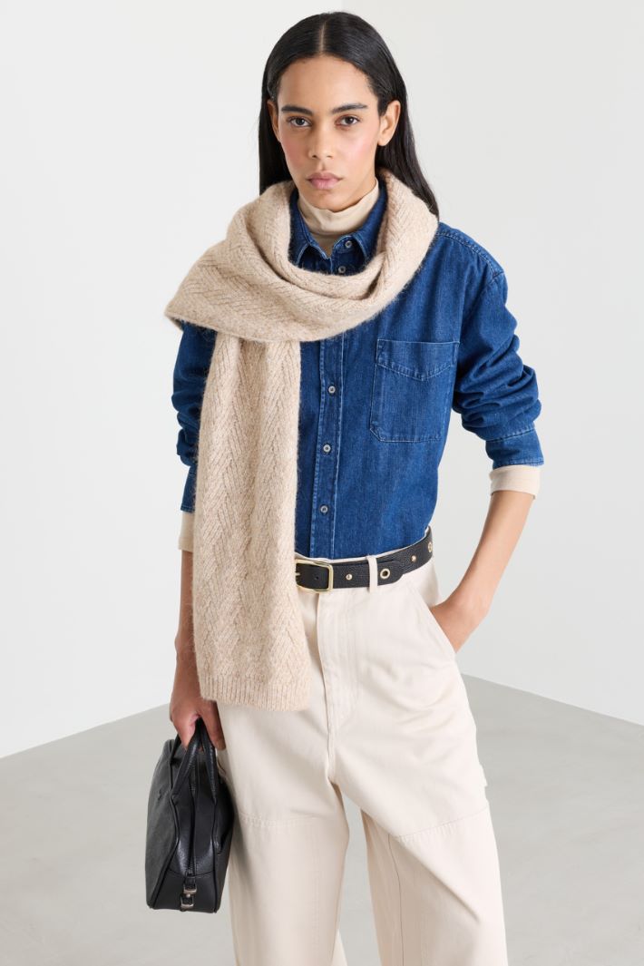 Bufanda con motivo chevrón - BEIGE - Intrend - 2