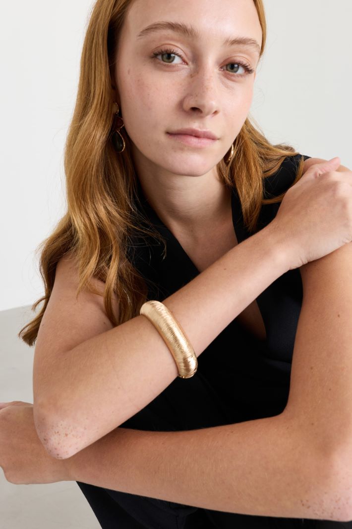 Bracciale in metallo inciso - ORO - Intrend - 3