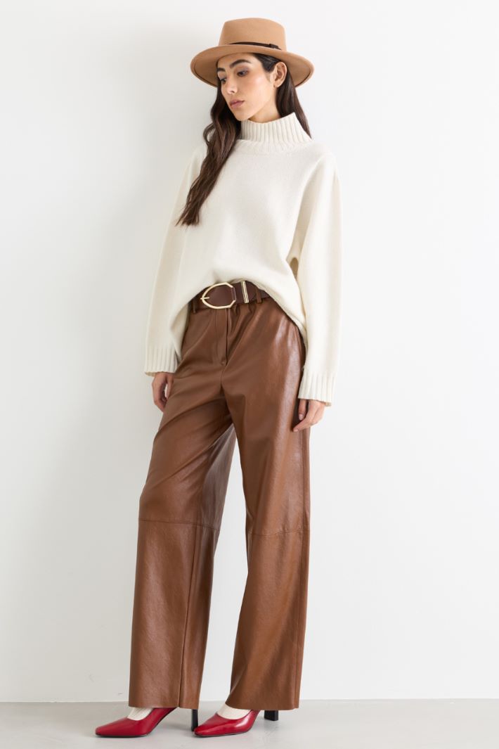 Coated jersey trousers - BROWN - Intrend