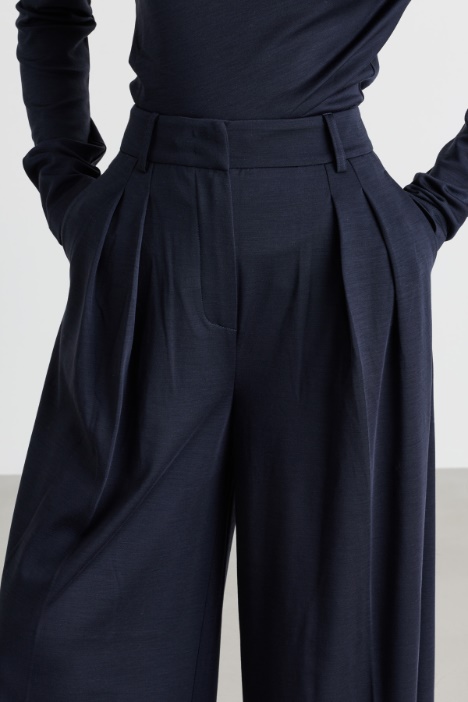 Pantalone palazzo in jersey di lana con doppia pinces