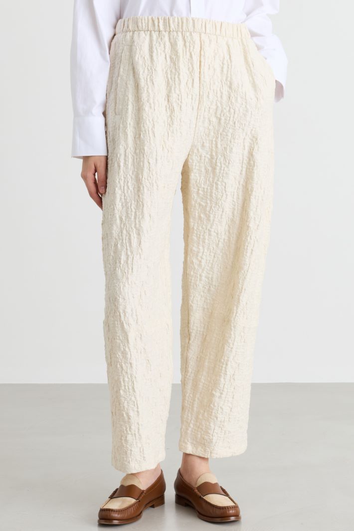 Crinkle-effect jersey trousers - IVORY - Intrend - 2