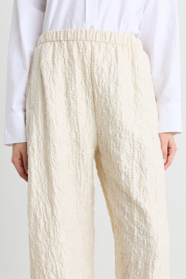 Crinkle-effect jersey trousers - IVORY - Intrend - 3