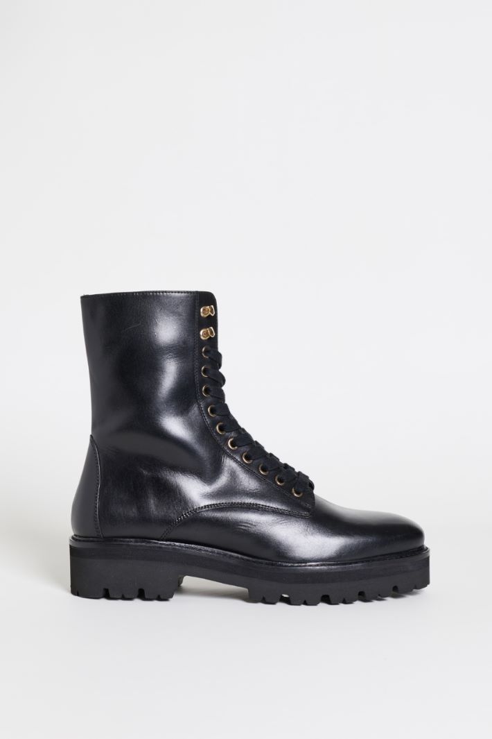 Leather combat boots - BLACK - Intrend