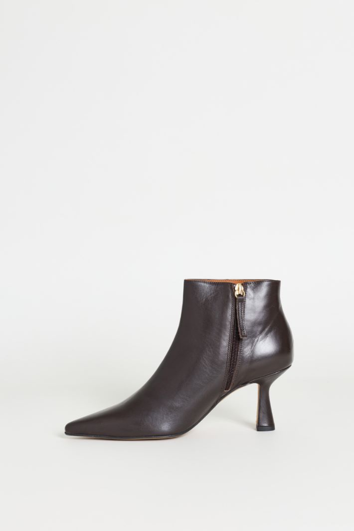 Leather ankle boots - BLACK - Intrend - 3
