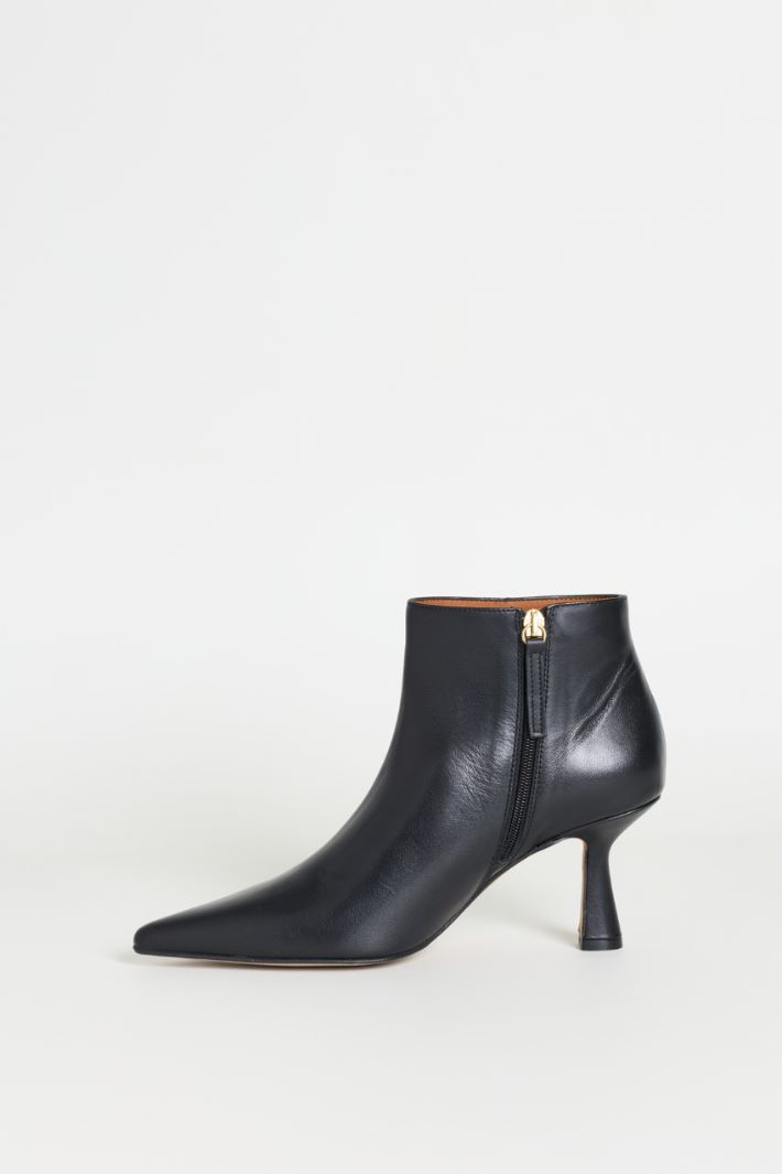Stivaletto in pelle - NERO - Intrend - 3