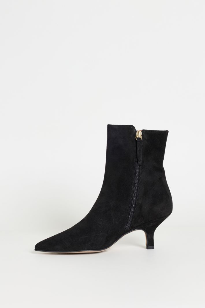Zipped Ankle Boots - BLACK - Intrend - 3
