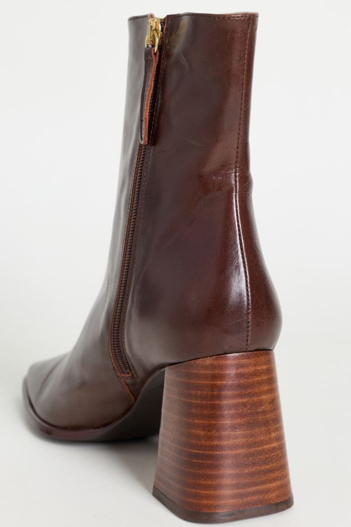 Stivaletto in pelle liscia - MARRONE - Intrend - 4
