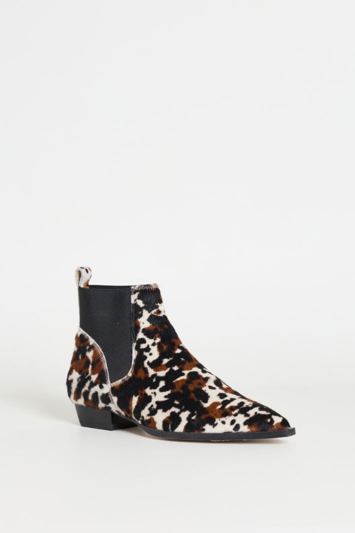 Calf Hair Western Ankle Boots - BROWN - Intrend - 2