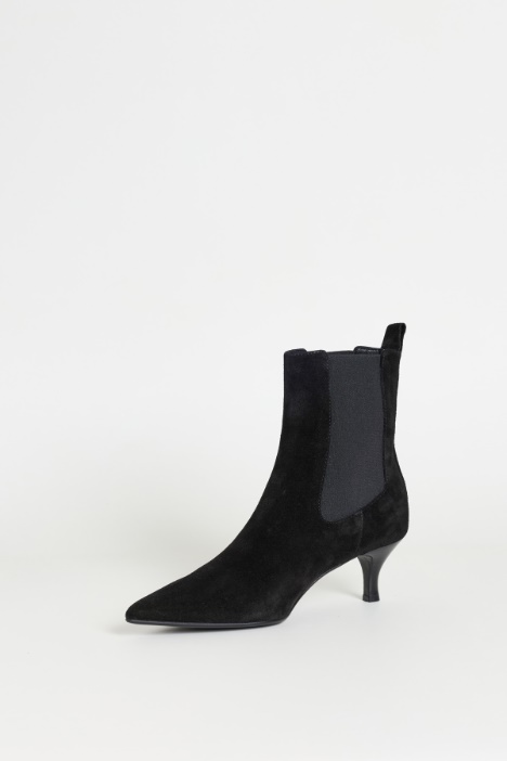 Stivaletto in pelle scamosciata