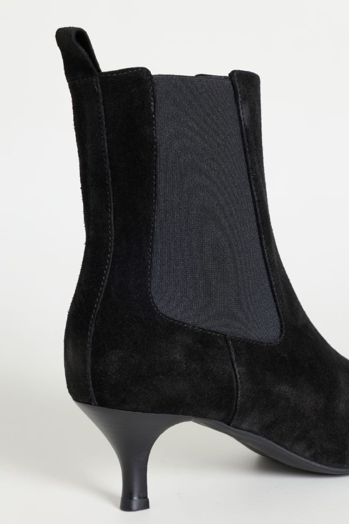 Stivaletto in pelle scamosciata - NERO - Intrend - 4