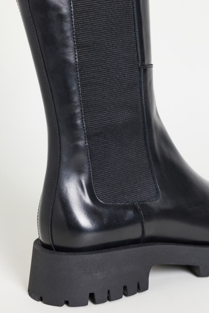 Smooth leather knee-high boots - BLACK - Intrend - 4