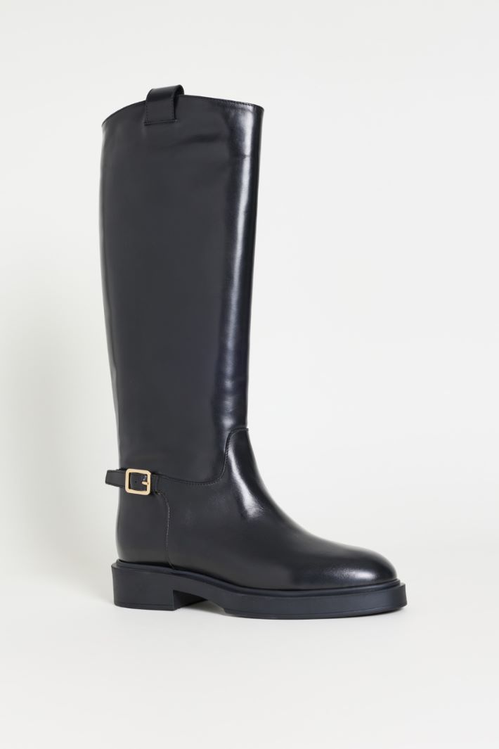Strap Detail Boots - BLACK - Intrend - 2