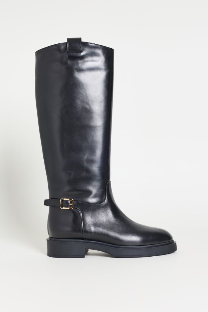 Strap Detail Boots - BLACK - Intrend