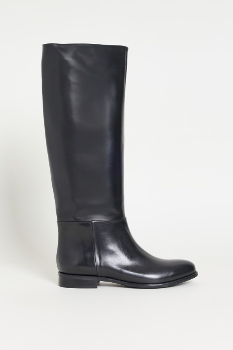 Smooth Leather Boots - Intrend