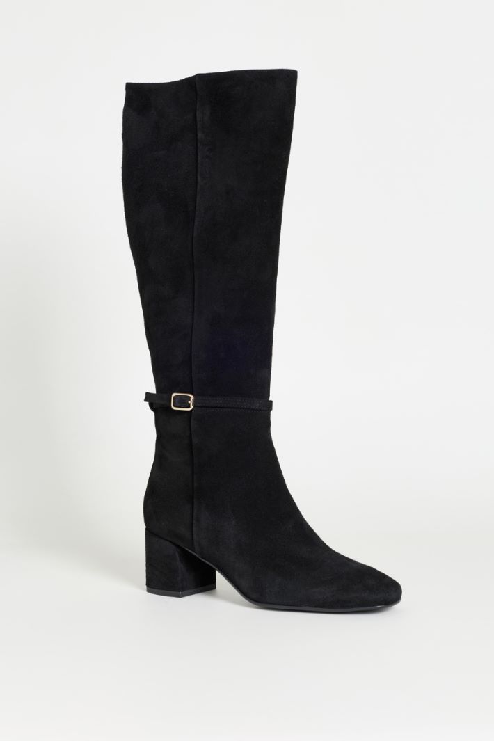 Stivali in pelle scamosciata con cinturino - NERO - Intrend - 2
