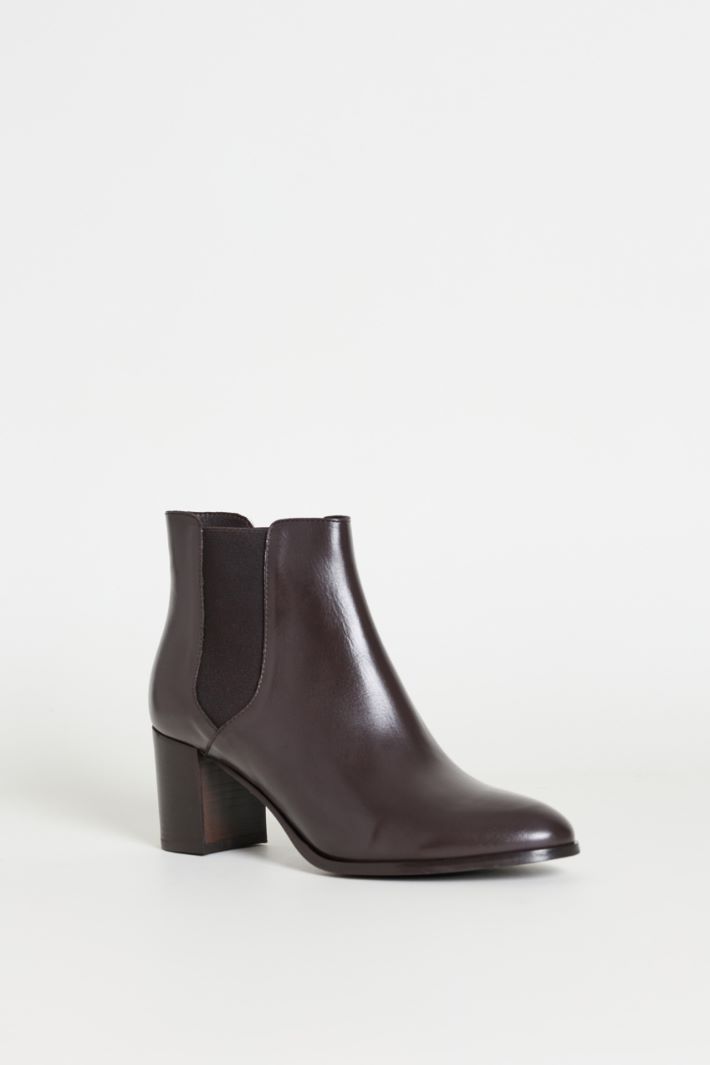 Stivaletto in pelle con tacco - MARRONE - Intrend - 2