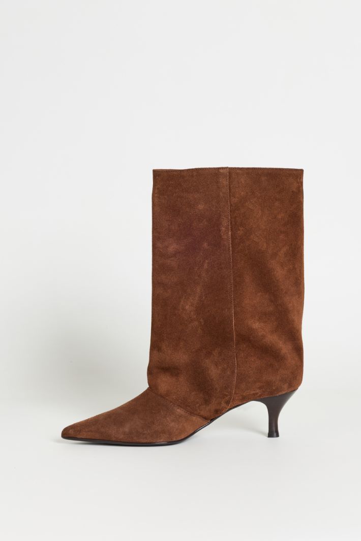 Stivaletto in pelle con frange - MARRONE - Intrend - 3