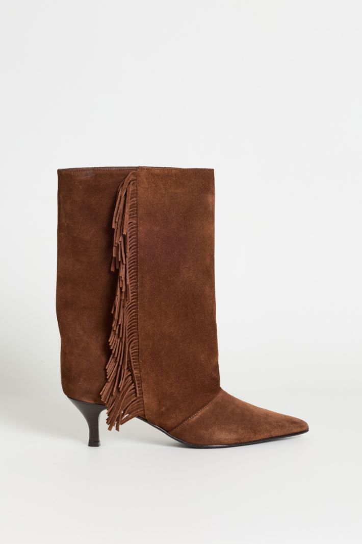 Stivaletto in pelle con frange - MARRONE - Intrend