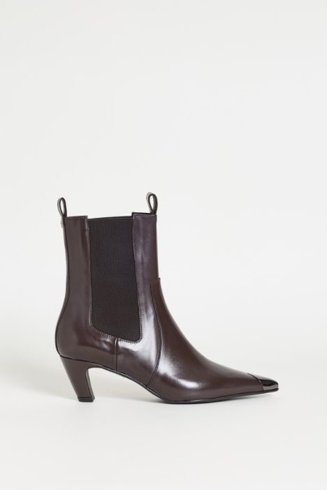 Laminated Toe-Cap Ankle Boots - Intrend