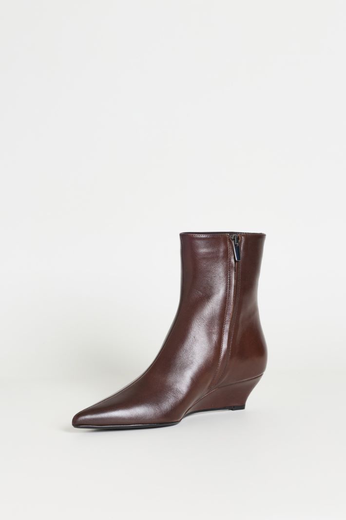 Stivaletto con zeppa bassa - MARRONE - Intrend - 3