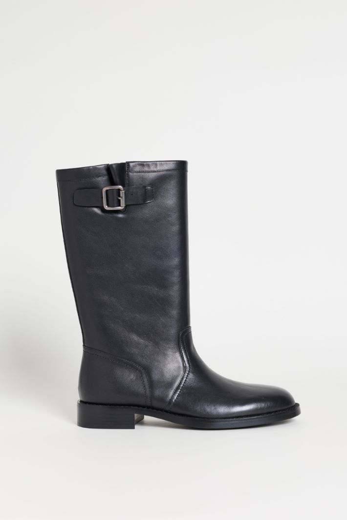Leather Strap Ankle Boot - BLACK - Intrend