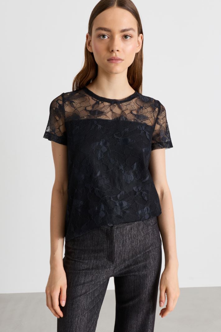 T-shirt con carré in pizzo - NERO - Intrend - 2