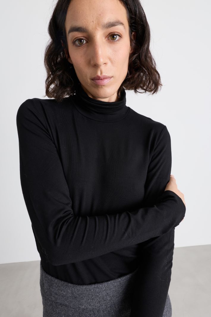 Dolcevita in jersey stretch - NERO - Intrend - 3