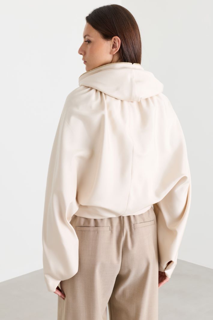 Kimono-Jacke mit Kapuze aus Habotai-Seide - WEISS - Intrend - 4