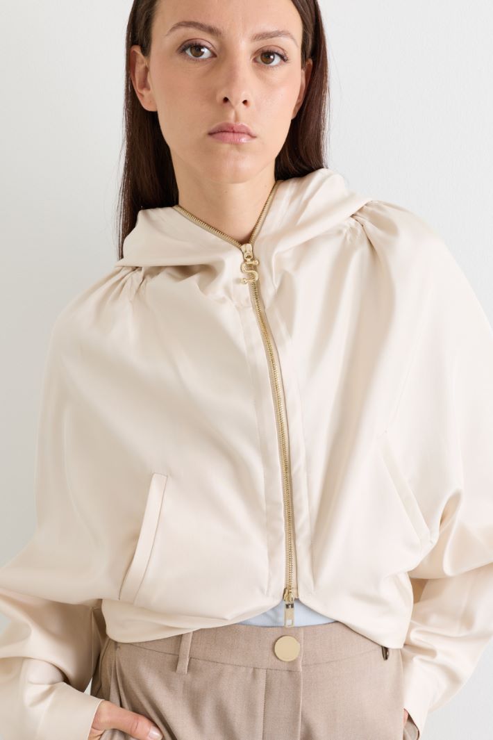Kimono-Jacke mit Kapuze aus Habotai-Seide - WEISS - Intrend - 3