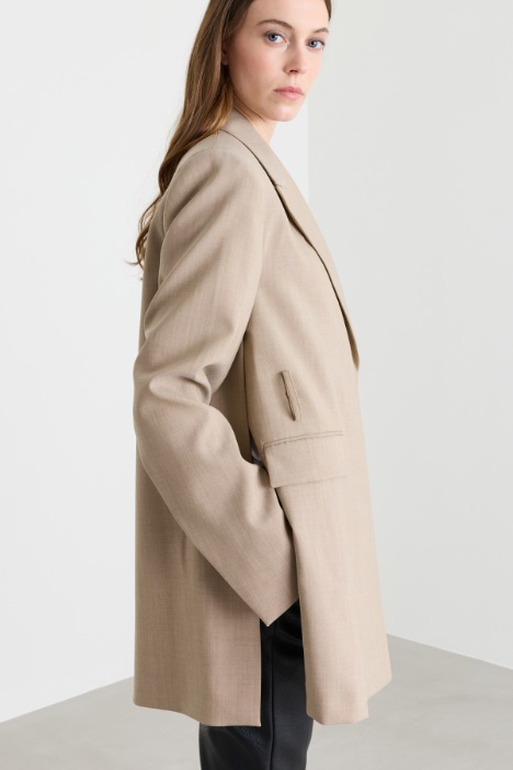Blazer doppiopetto ampio in pura lana