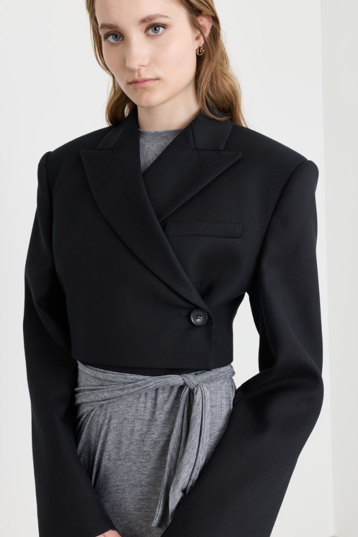 Cropped double-breasted blazer - BLACK - Intrend - 3