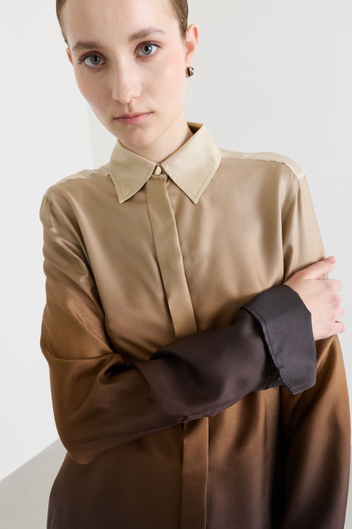 Blusa in seta dégradé - BEIGE CAMMELLO MARRONE - Intrend - 3
