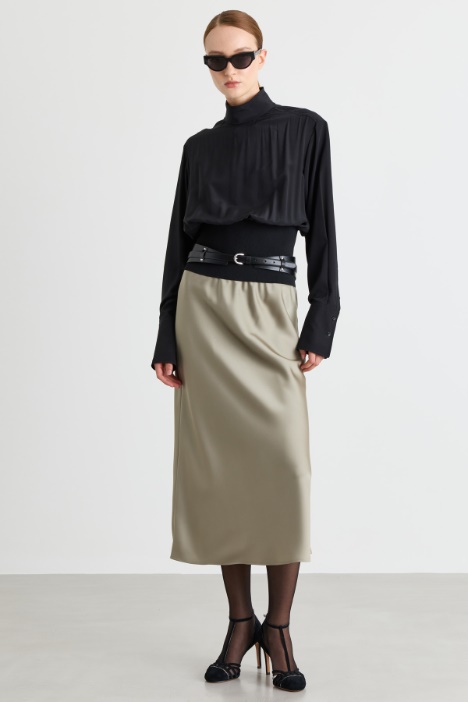 Blusa in seta con colletto rialzato - Intrend