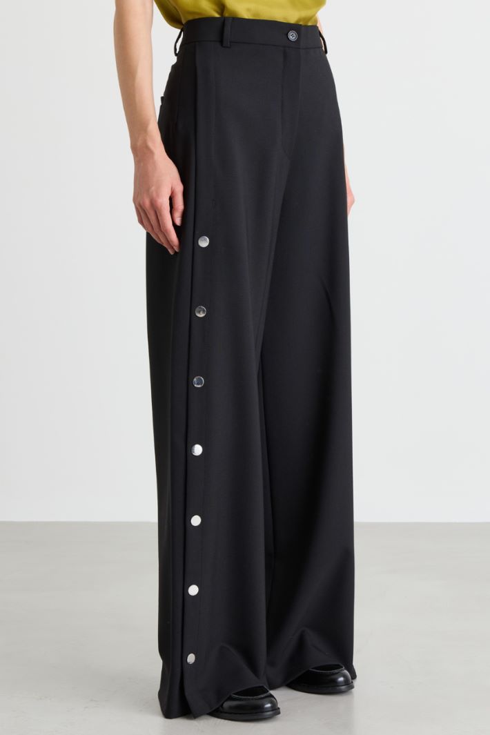 Trousers with Button Detailing - BLACK - Intrend - 2