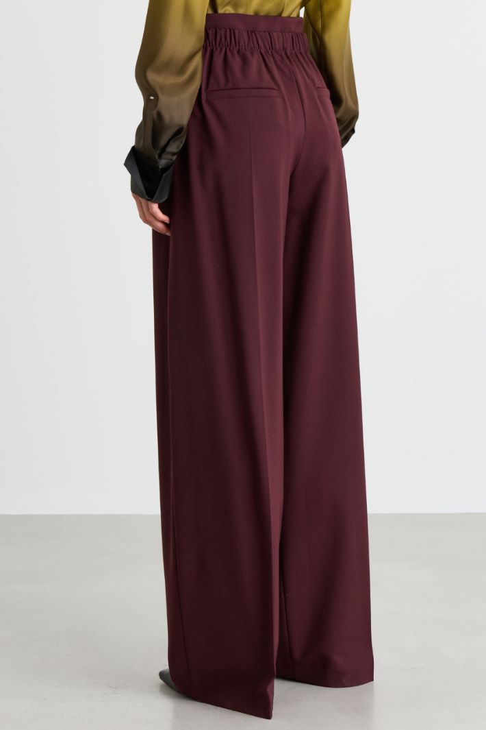 Wide-leg stretch gabardine trousers - BORDEAUX - Intrend - 4