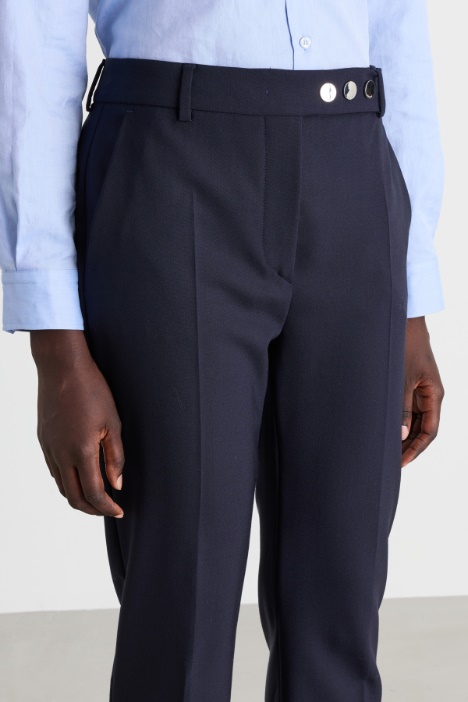 Pantalone in pura lana con spacco