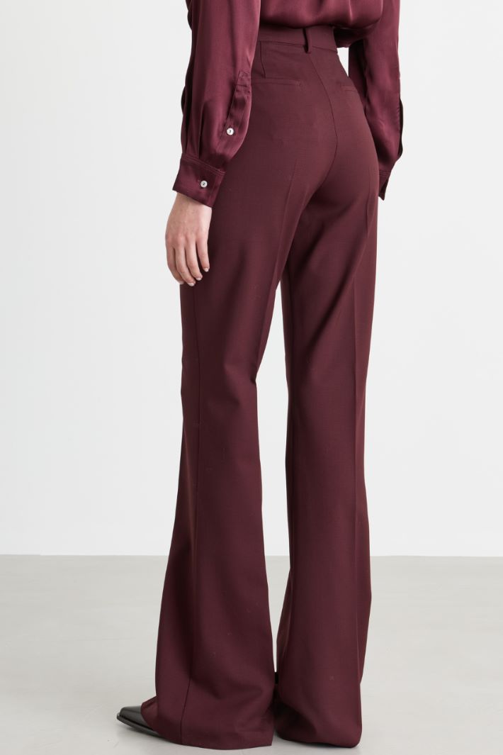Flared trousers in stretch twill - BORDEAUX - Intrend - 4