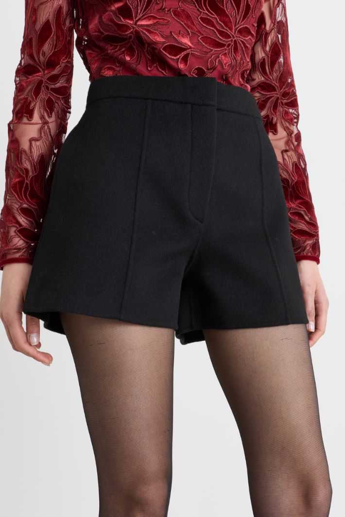 Shorts in double - NERO - Intrend - 3