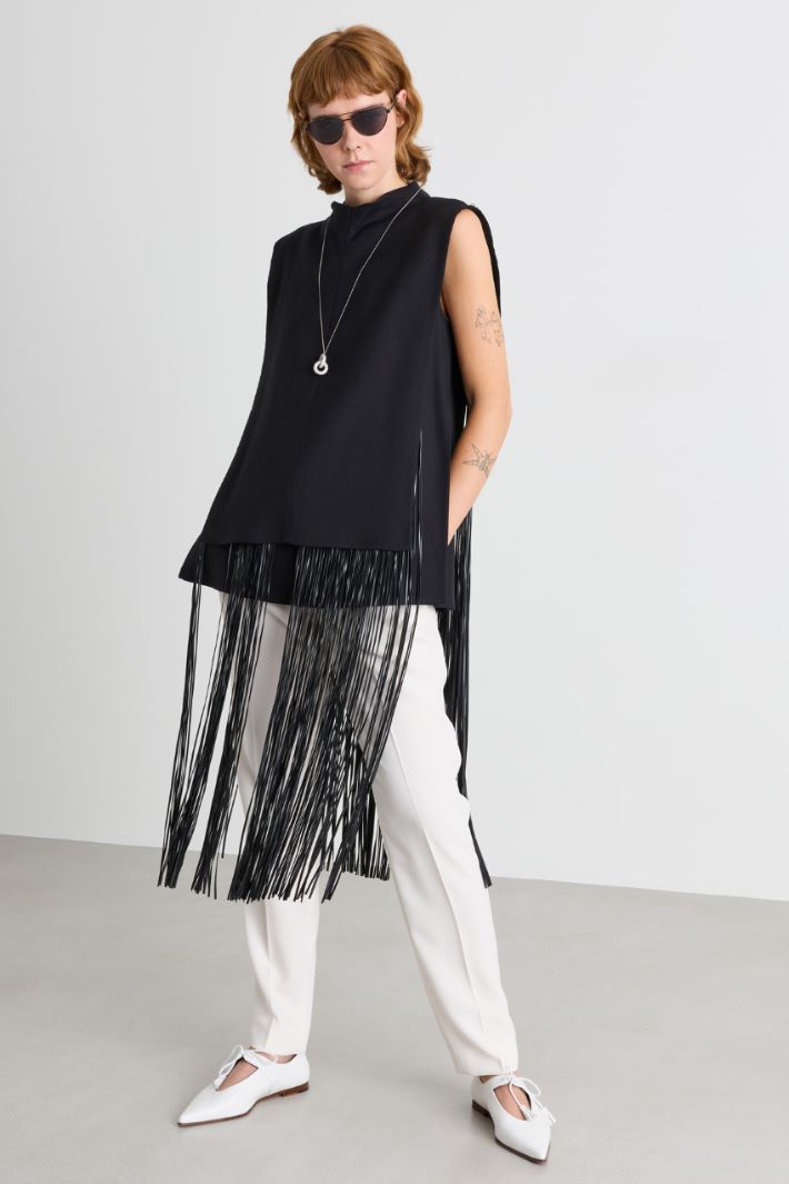 Top smanicato con frange - NERO - Intrend