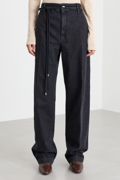 Jeans con cintura
