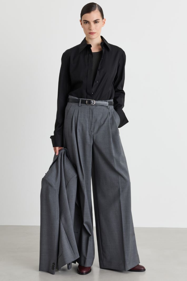 Camicia con abbottonatura nascosta - NERO - Intrend