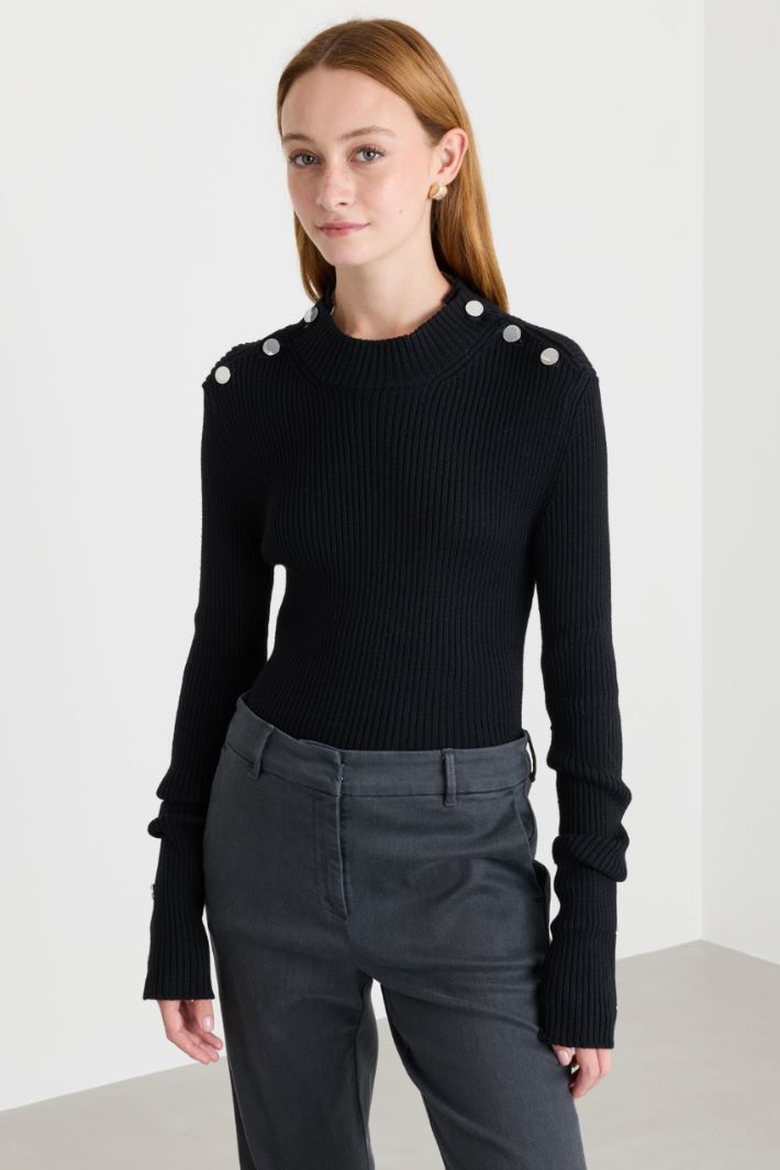 Maglia aderente con bottoni - NERO - Intrend - 2