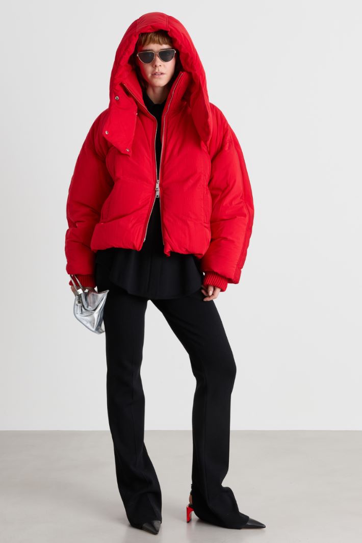 Crinkle-effect padded jacket - RED - Intrend